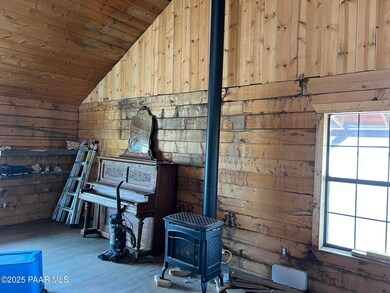 46950 N Falcon Flight Way, Ash Fork, AZ 86320 - photo 5