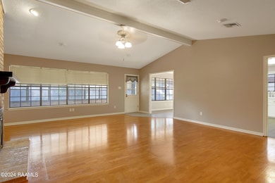 126 Foxglen Ct, Lafayette, LA 70503 - photo 4