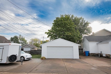 1176 W 4th St, Winona, MN 55987 - photo 7