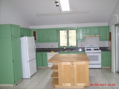 218 Basswood Dr, Hawley, PA 18428 - photo 7