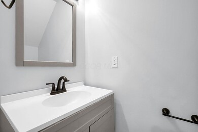 8-web-or-mls-2370-woodbrook-cir-s-152