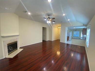 8227 Summertree Dr, Houston, TX 77040 - photo 3