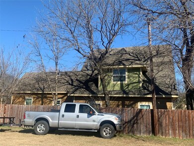 105 E Linden St, Ennis, TX 75119 - photo 3