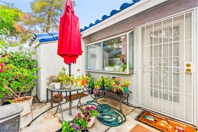 2040 Bavington Dr unit D, Las Vegas, NV 89108 - photo 2