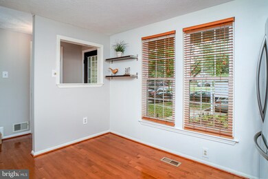 9662 Glendower Ct, Laurel, MD 20723 - photo 6