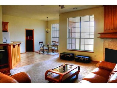 612 Madeline Ln, Moore, OK 73160 - photo 4