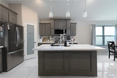 2201 N 26th Dr, Hidalgo, TX 78557 - photo 5