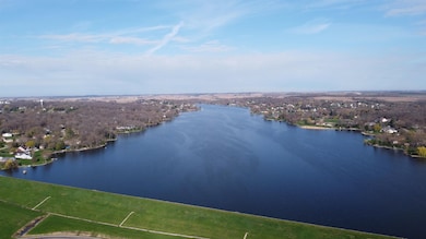 976 Winborne Rd, Lake Summerset, IL 61019 - photo 2