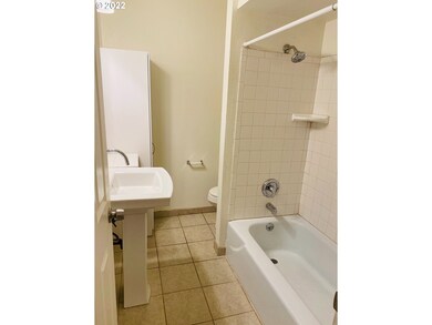 7652 N Vancouver Ave, Portland, OR 97217 - photo 7