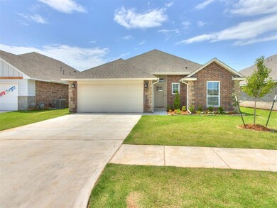 14113 Giverny Ln, Yukon, OK 73099 - photo 2
