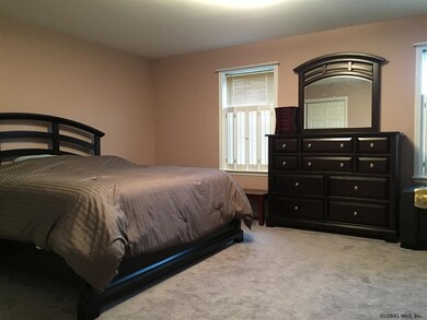 127 Butternut Dr, Schenectady, NY 12309 - photo 5