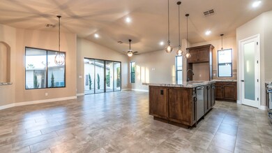 2454 N Snead Dr-8