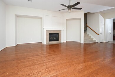 39 W Pipers Green St, Spring, TX 77382 - photo 4