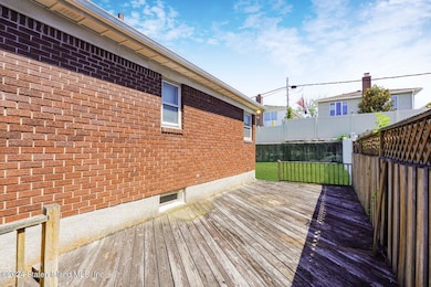Side deck