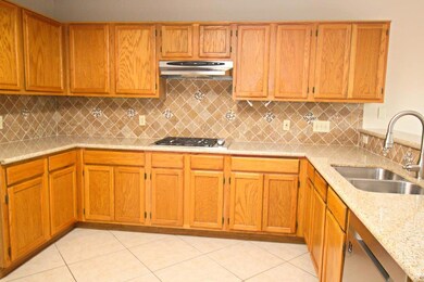 3910 Fernwood Dr, Pearland, TX 77584 - photo 4