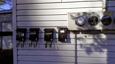 202 N Wiggs St, Griffith, IN 46319 - photo 6