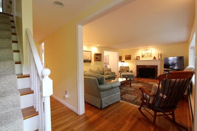 Entry & Living