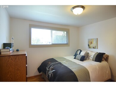 845 Greg Way, Eugene, OR 97404 - photo 7