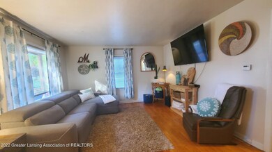 1412 Lenore Ave, Lansing, MI 48910 - photo 3