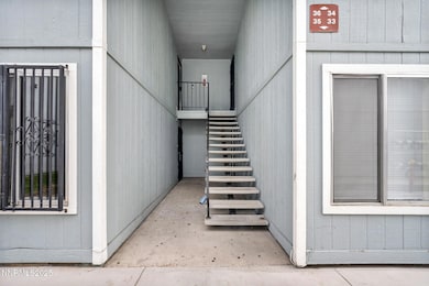 1-web-or-mls-4600-neil-rd-apt-35