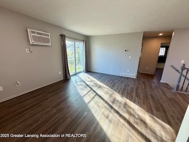 610 S Dibble Blvd, Lansing, MI 48917 - photo 2