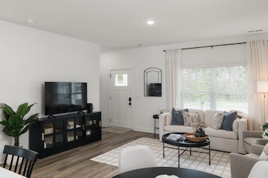 Plenty of room for the chef, the host and the guests! Photos of similar home.