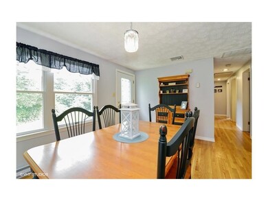194 Allen Ave, Wakefield, RI 02879 - photo 3