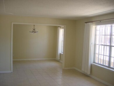 10715 Alcazar Ct, El Paso, TX 79935 - photo 4