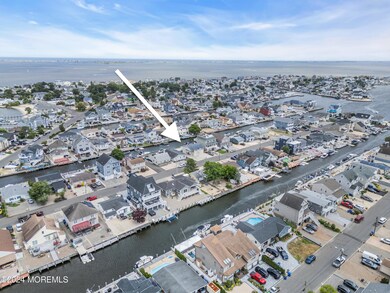 31 Neptune Rd, Toms River, NJ 08753 - photo 4