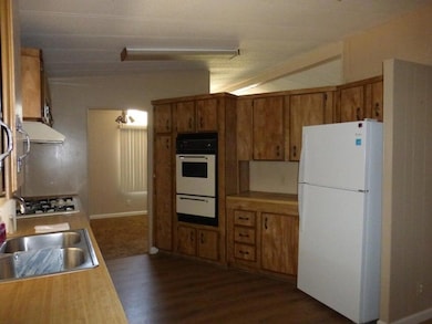 2627 W Midvalley Ave unit 5, Visalia, CA 93277 - photo 4