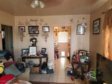 2032 W Cypress