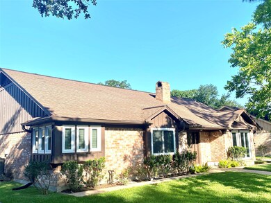 2008 Meadow Ln, Richmond, TX 77469 - photo 2