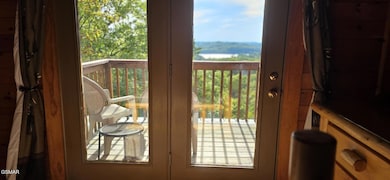 18d9511f-a29d-4ec6-9a2c-e0f169fd9948