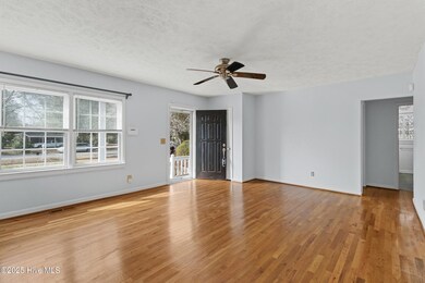 13_living room 3
