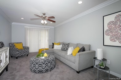 28 Midship Ln unit 7-28, Patchogue, NY 11772 - photo 6