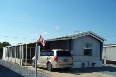 215 S Valley View Rd unit 90, Donna, TX 78537 - photo 2