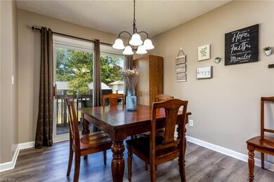 816 Hollywood Ave, Sheffield Lake, OH 44054 - photo 7