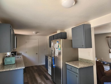 4061 Hawthorne Ave NE, Salem, OR 97301 - photo 4