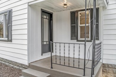 1209 Ridgeway St NE0003