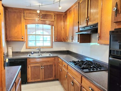 128 Gandy Cir, Long Beach, MS 39560 - photo 5