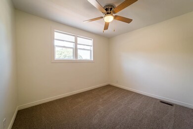 328 W 17th St, Concordia, KS 66901 - photo 5