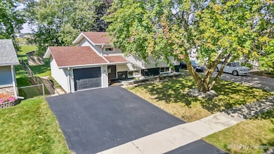 3416 Winhaven Dr, Waukegan, IL 60087 - photo 2