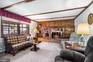 169 Walton Dr, Morrisville, PA 19067 - photo 7