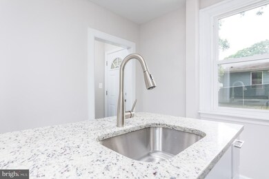 809 Elfin Ave, Capitol Heights, MD 20743 - photo 5