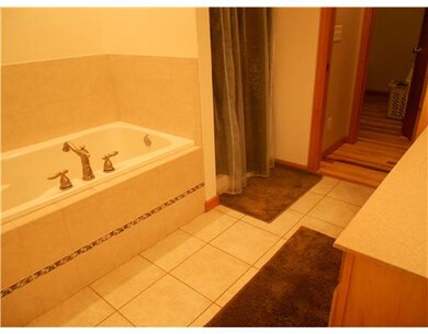 33859 Sumerset Ln, New Carlisle, IN 46552 - photo 6