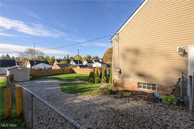 1624 34th St NE, Canton, OH 44714 - photo 5