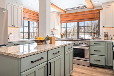 656 Aspen Dr-14