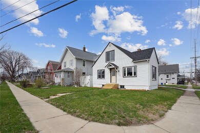 1000 E Ave NW, Cedar Rapids, IA 52405 - photo 2