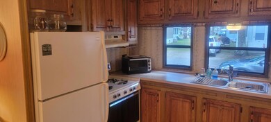 117 Bears Den Rd unit 87, Wells, ME 04090 - photo 2