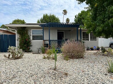 4750 Santa Lucia Dr, Woodland Hills, CA 91364 - photo 2